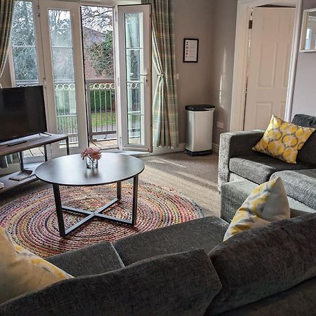 Stylish Modern Apartment, Free Secure Parking Allesley Экстерьер фото