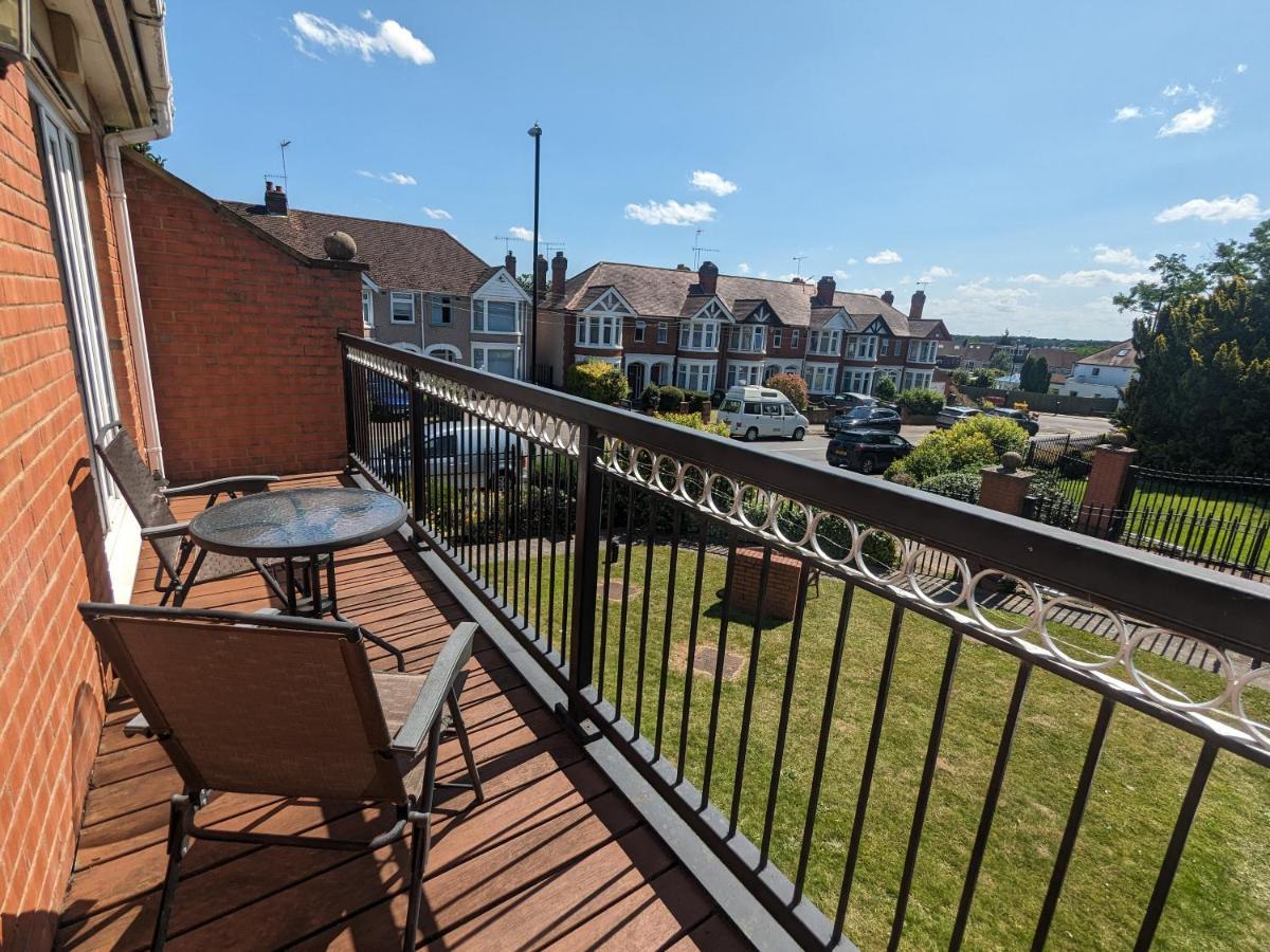Stylish Modern Apartment, Free Secure Parking Allesley Экстерьер фото