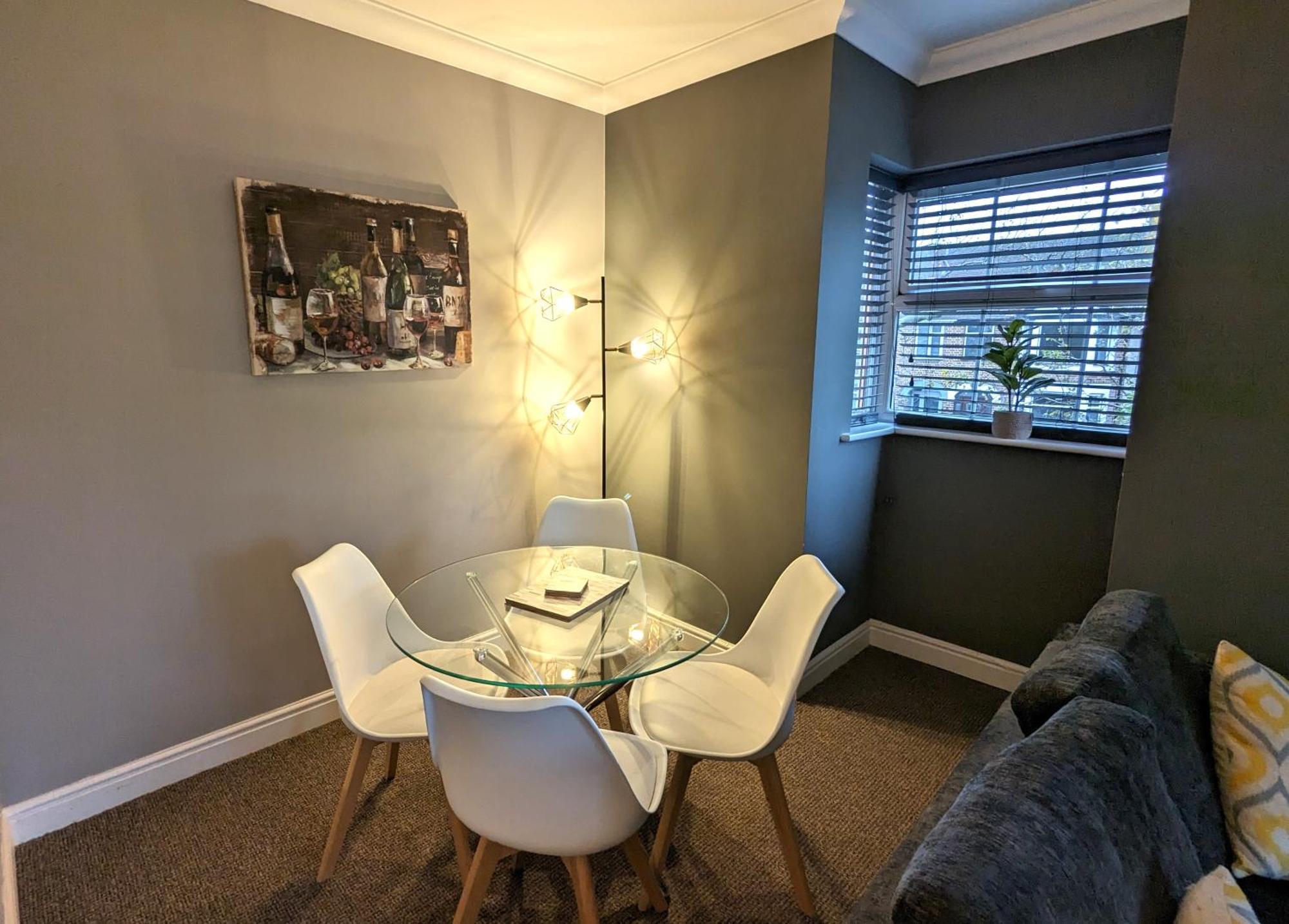 Stylish Modern Apartment, Free Secure Parking Allesley Экстерьер фото