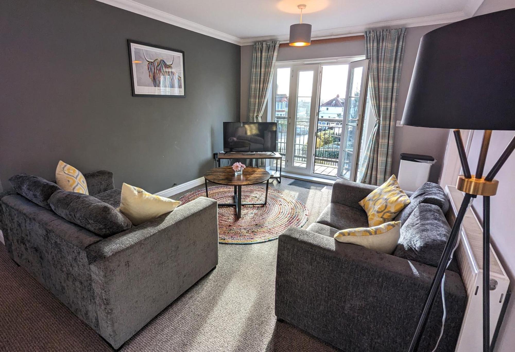 Stylish Modern Apartment, Free Secure Parking Allesley Экстерьер фото